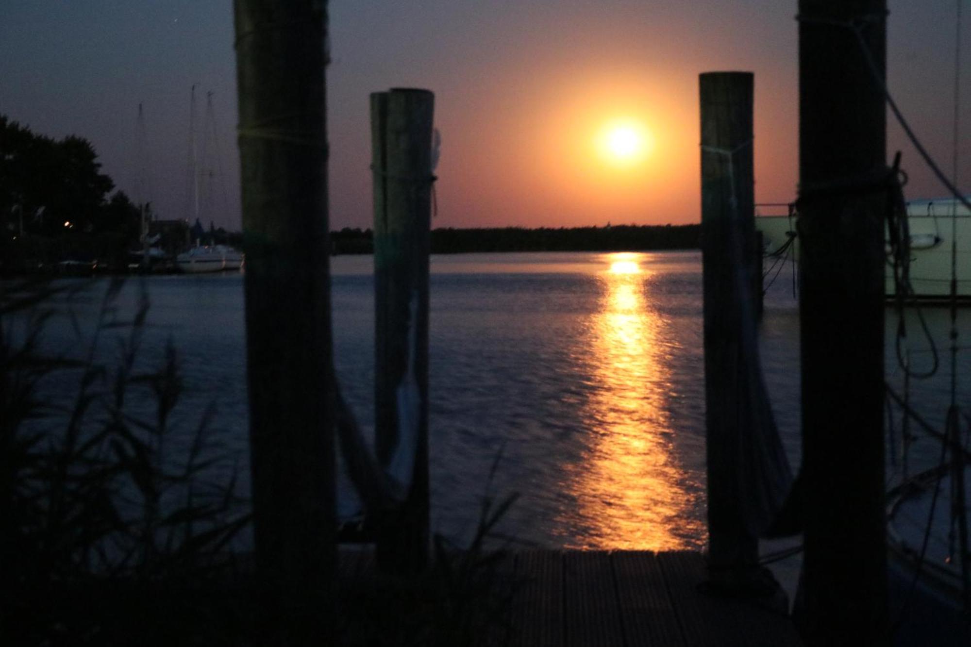 4Pers House Christine W Sauna, Winter Garden & Fishing Pier Anjum 外观 照片
